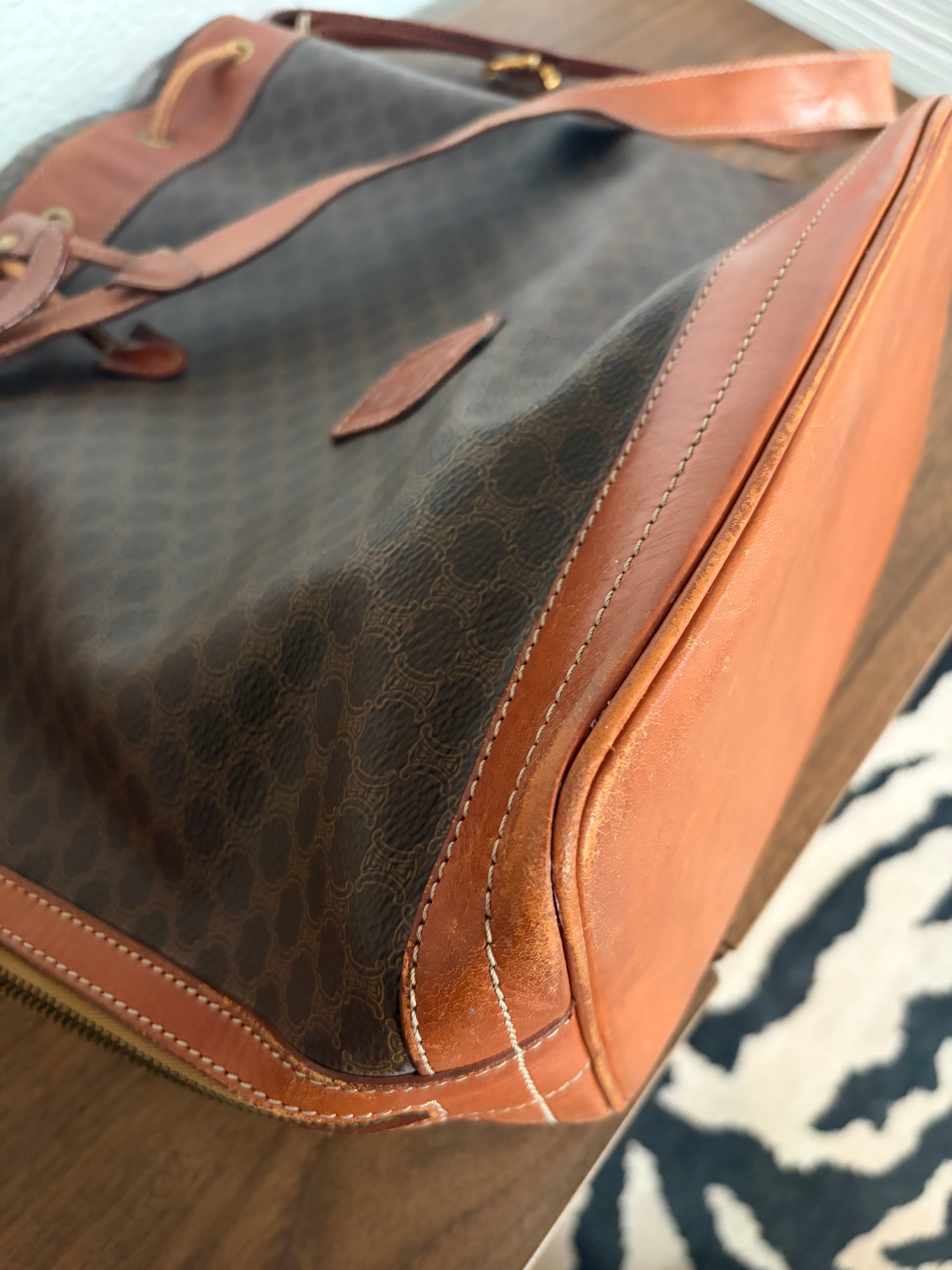 Grand sac seau Macadam – CÉLINE