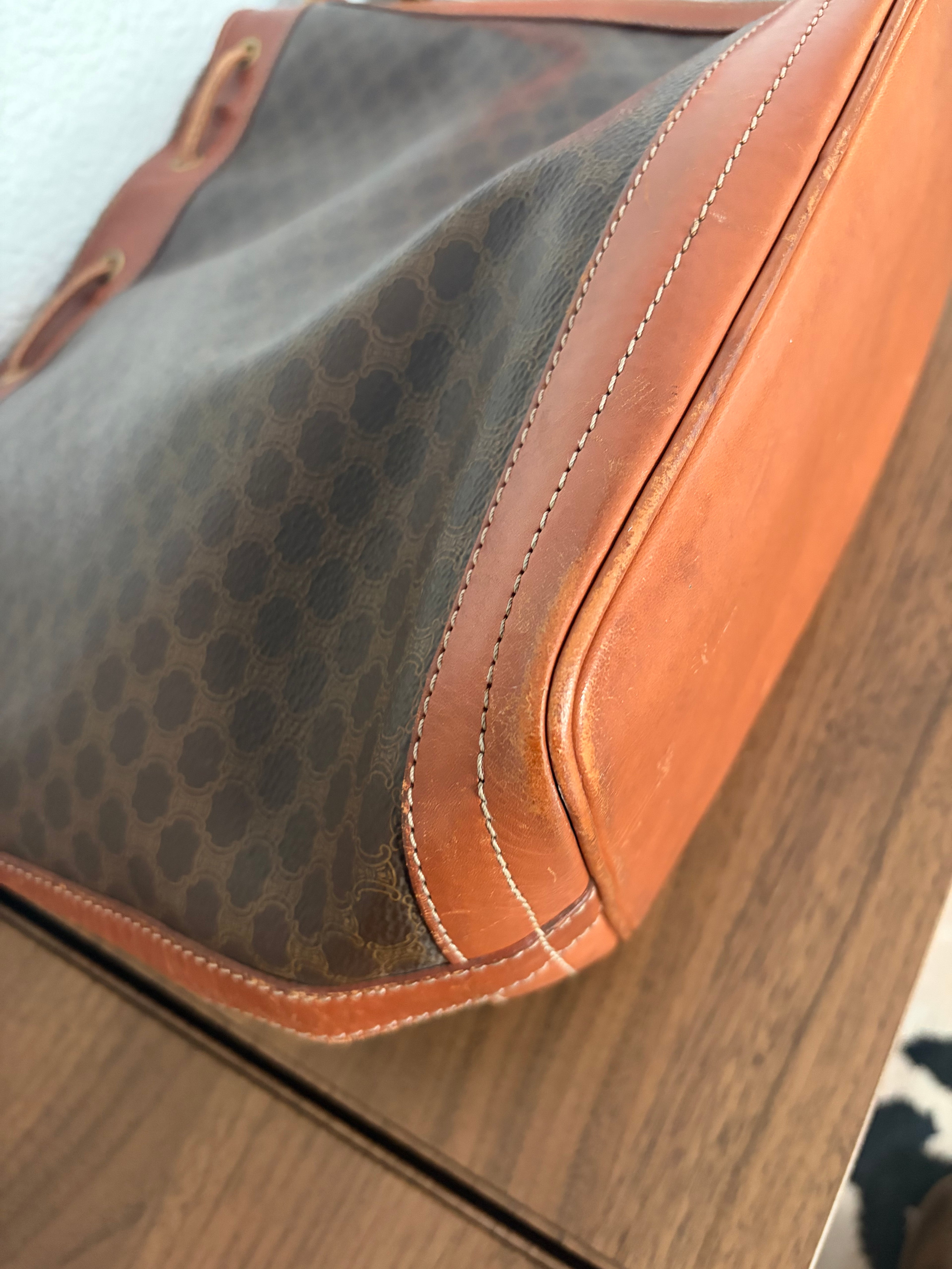 Grand sac seau Macadam – CÉLINE