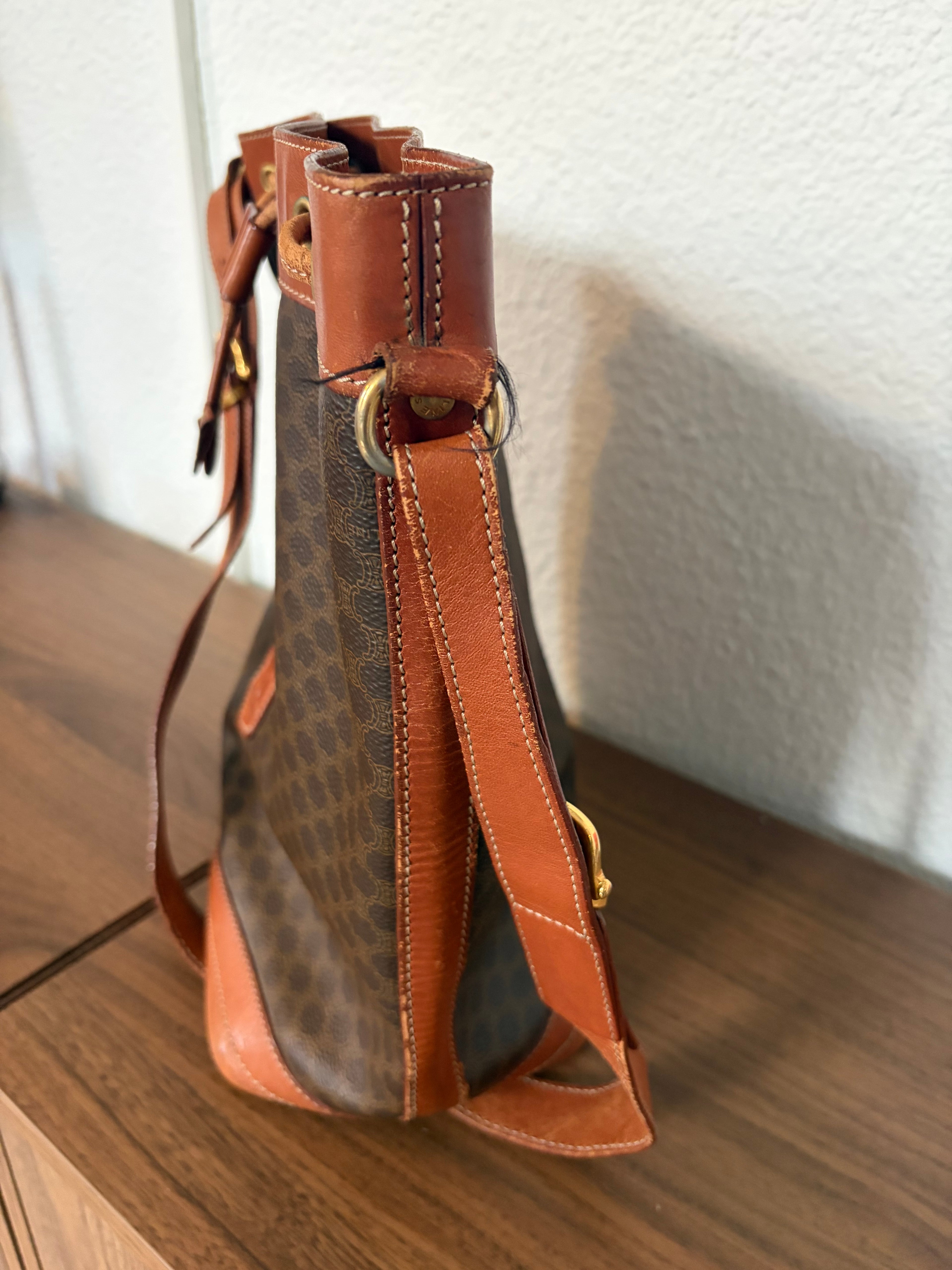Grand sac seau Macadam – CÉLINE